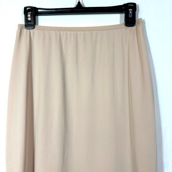 Vintage Cream Beige Half Slip 26" Wide Lace Strip Hemline Small Nylon Retro - Picture 9 of 11